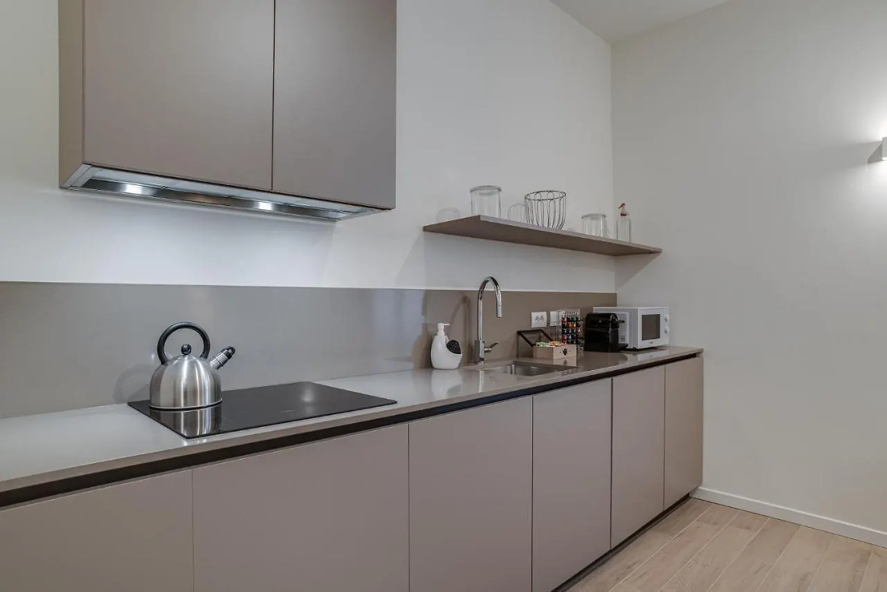 Leisure Design Luxury In The Center Of Milan Apartment