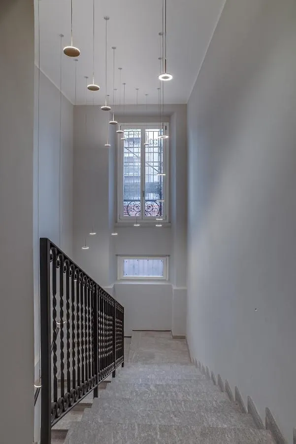 Leisure Design Luxury In The Center Of Milan Apartment